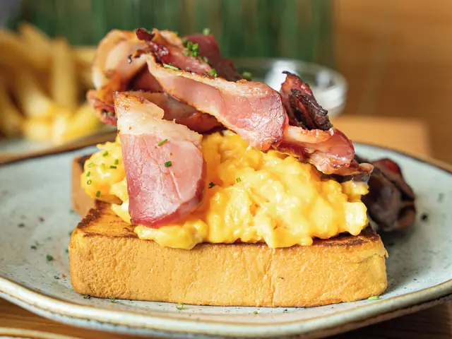 Fotografia: Ovos mexidos com bacon